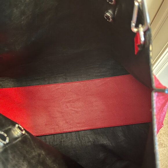 Calvin Klein Large Tote with Attached Wallet (BEAUTIFUL & ROOMY!) - Picture 8 of 8